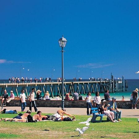 Glenelg Holiday Apartments - Corfu Adelaide Dış mekan fotoğraf