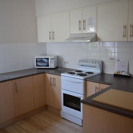 Glenelg Holiday Apartments - Corfu Adelaide Dış mekan fotoğraf
