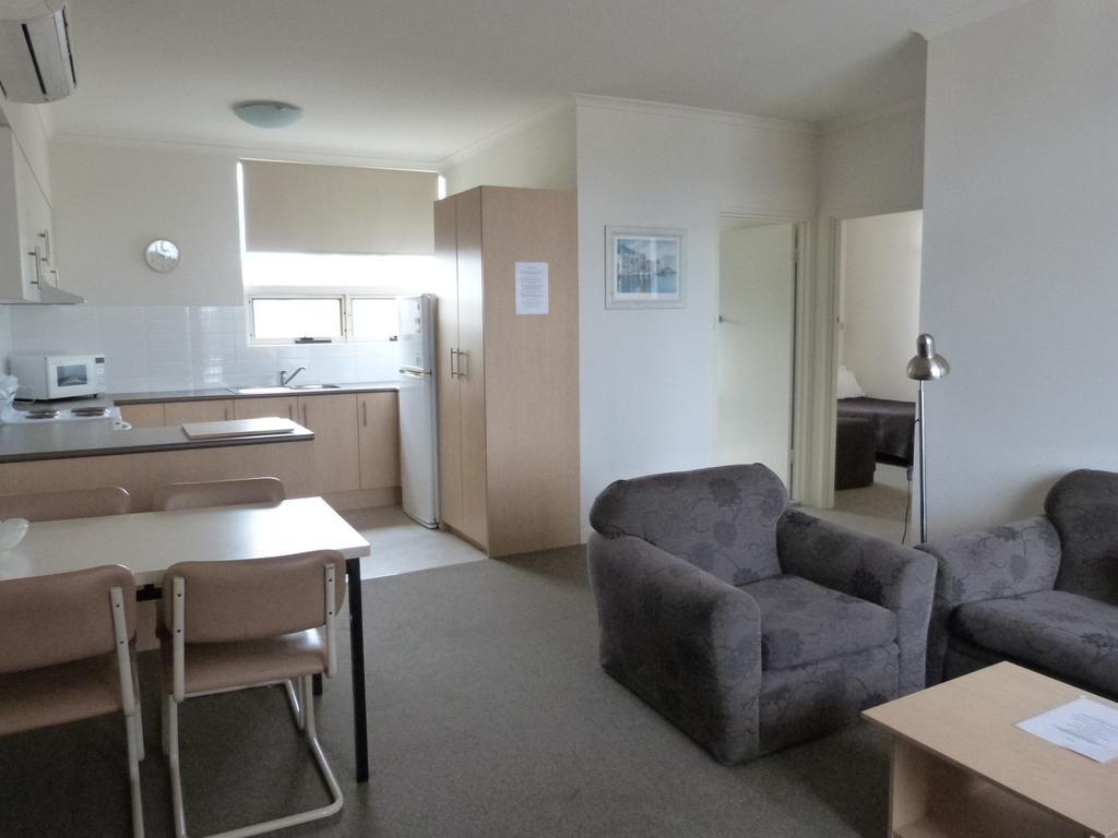 Glenelg Holiday Apartments - Corfu Adelaide Oda fotoğraf