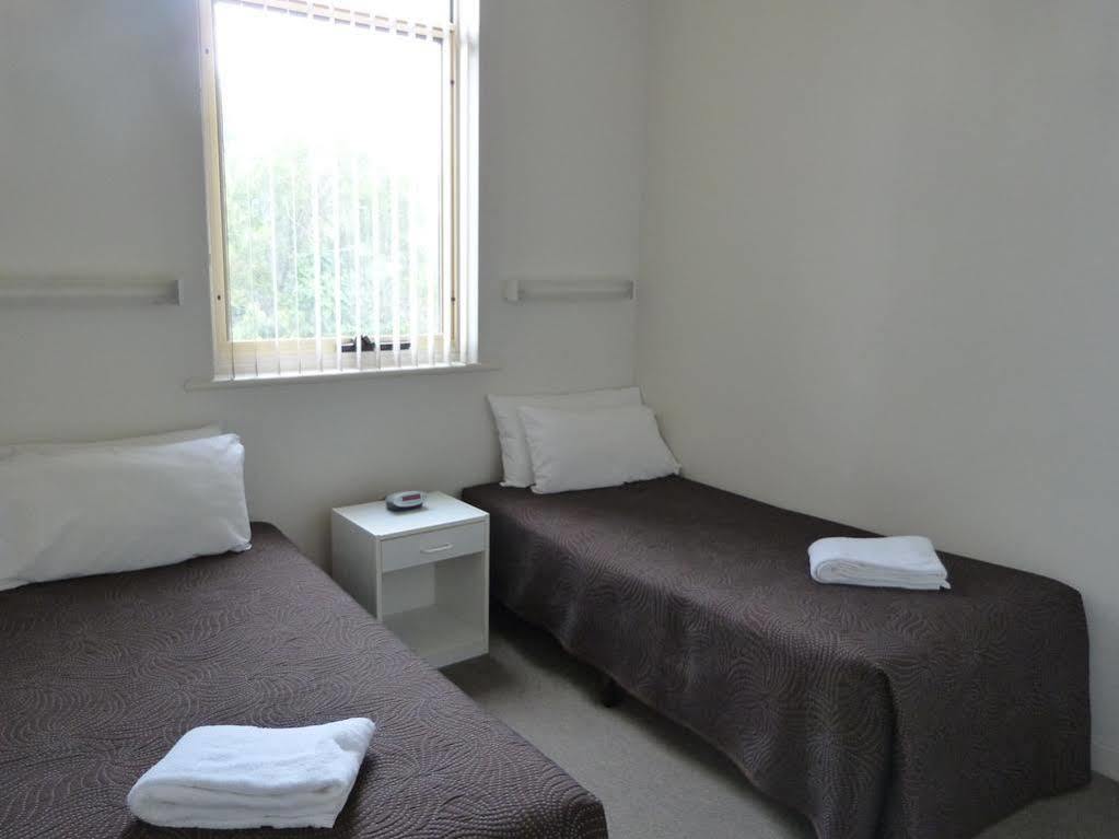 Glenelg Holiday Apartments - Corfu Adelaide Dış mekan fotoğraf